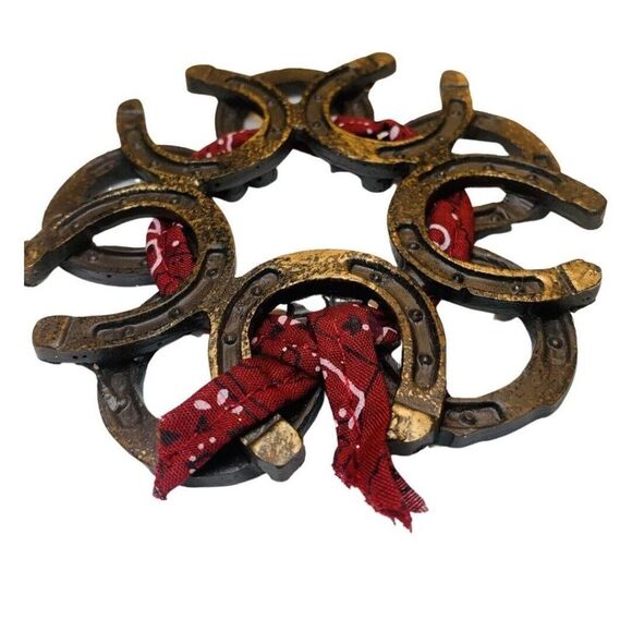 Country Cowboy Horseshoe Wreath Oversized Major 3D Statement Brooch Christmas - Picture 4 of 6
